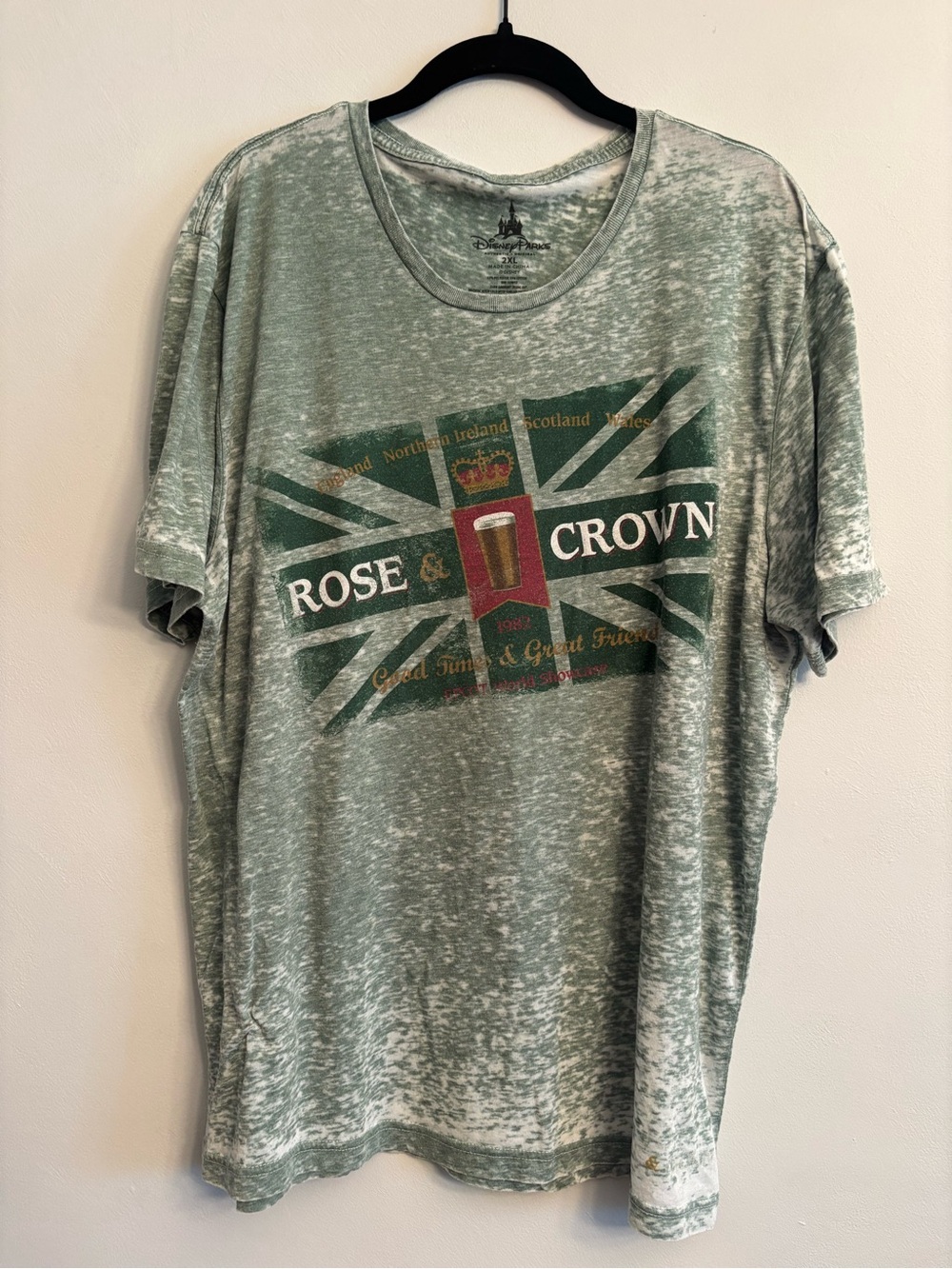 Disney Rose & Crown Graphic Short Sleeve Tee